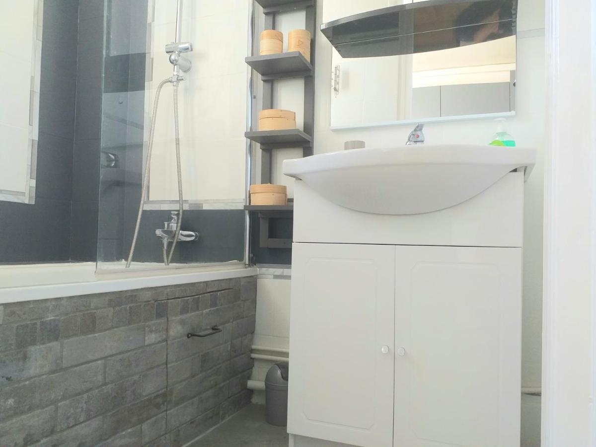 Le Tigre - Appartement Centre-Ville Au Calme, Parking Prive Bourges Esterno foto